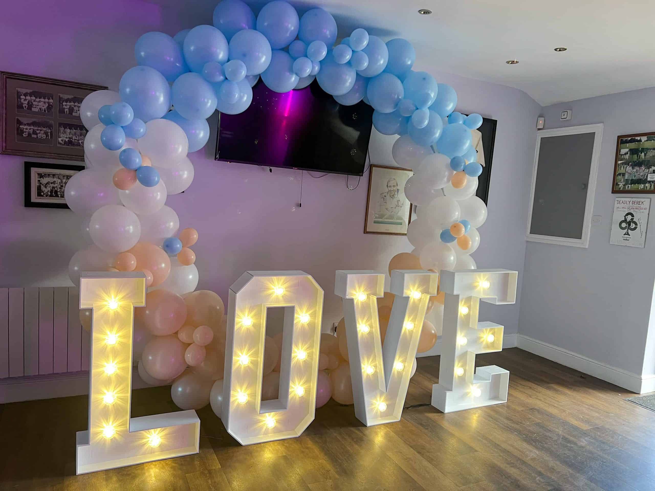 Wedding balloons Arch with LED love letters